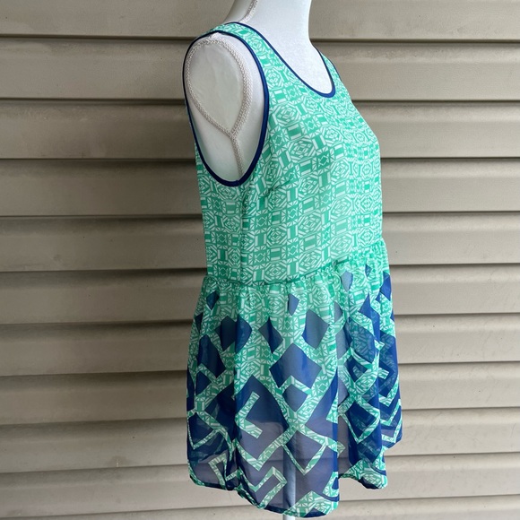 •FOREVER 21• Sheer Sleeveless Tunic Top - Size Medium - Picture 5 of 8